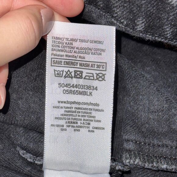 Topshop Moto Floral Embroidered Black Denim Mini Skirt SIZE 2 - Picture 7 of 8